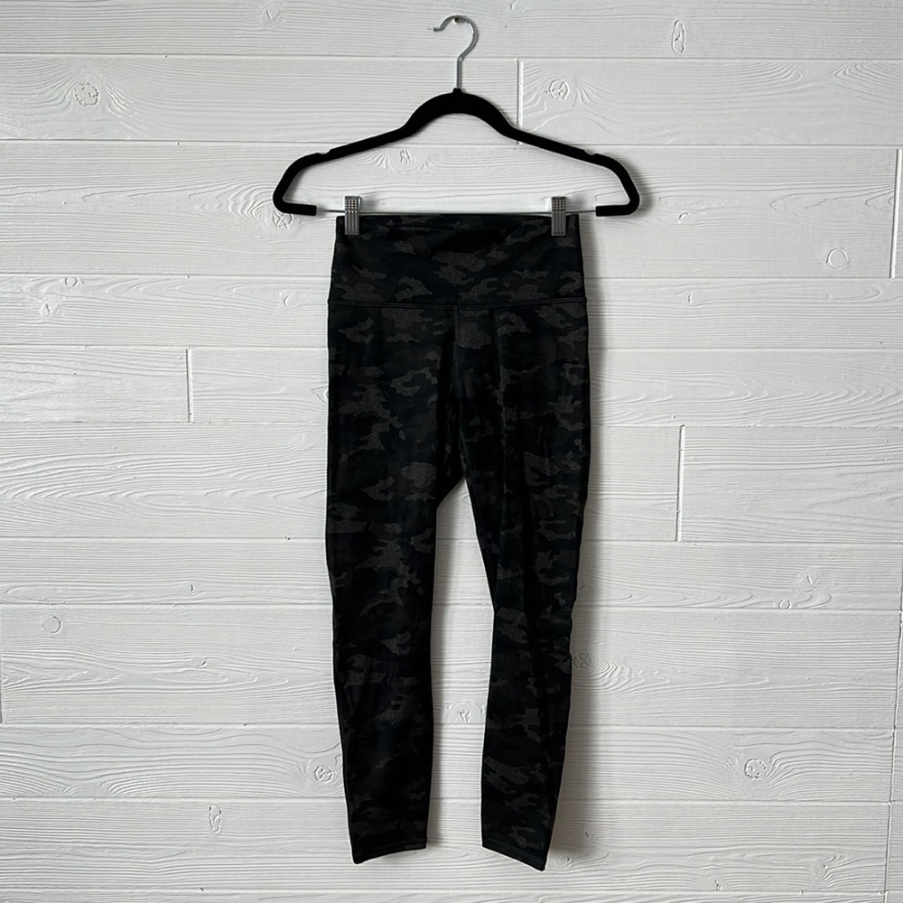 Fabletics power hold camouflage leggings size XS